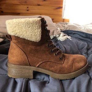 Mossimo supply brown fur combat boots size 9